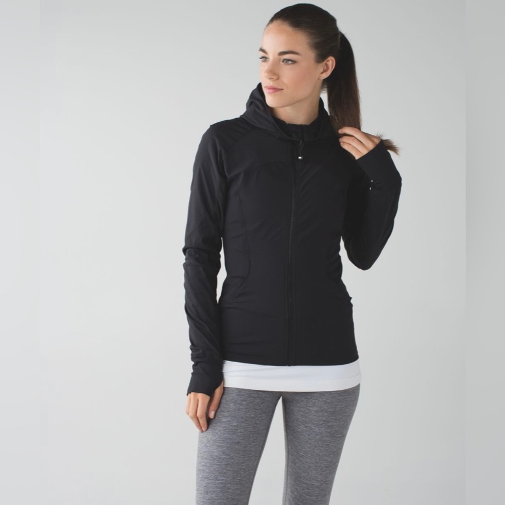 lululemon • In Flux Reversible Sweatshirt in Black